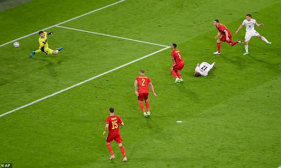Kết quả Bỉ vs Italia: Lukaku hóa gã hề, Quỷ Đỏ tan mộng vô địch Euro cùng thế hệ vàng 2 Kết quả Bỉ vs Italia: Lukaku hóa gã hề, Quỷ Đỏ tan mộng vô địch Euro cùng thế hệ vàng 2