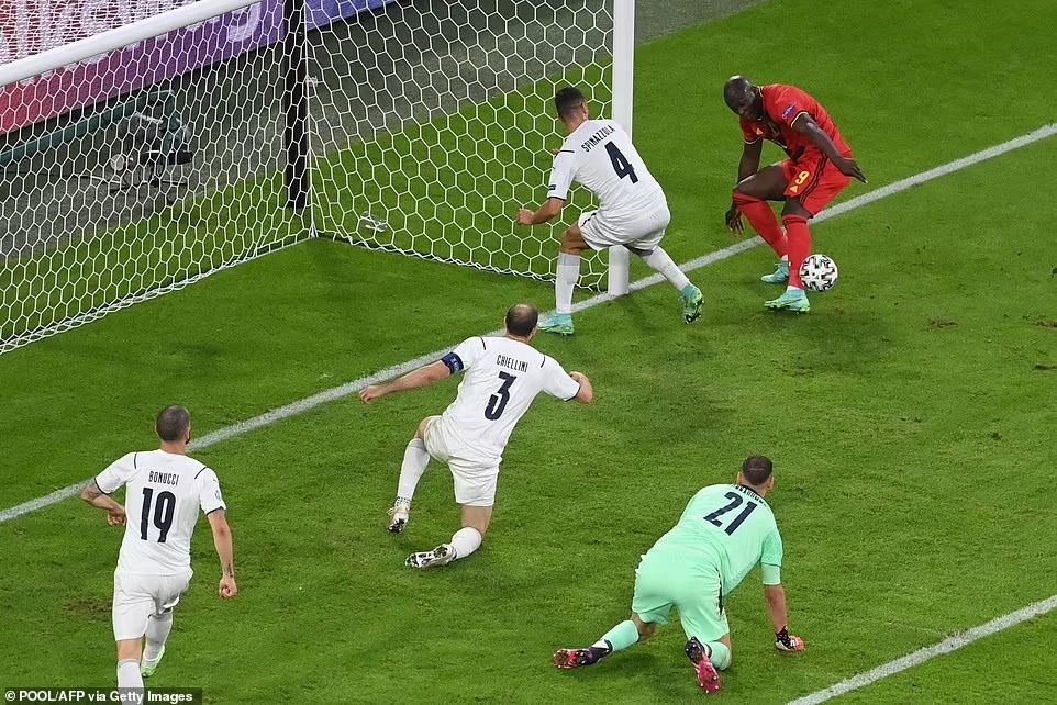 Kết quả Bỉ vs Italia: Lukaku hóa gã hề, Quỷ Đỏ tan mộng vô địch Euro cùng thế hệ vàng 7 Kết quả Bỉ vs Italia: Lukaku hóa gã hề, Quỷ Đỏ tan mộng vô địch Euro cùng thế hệ vàng 7