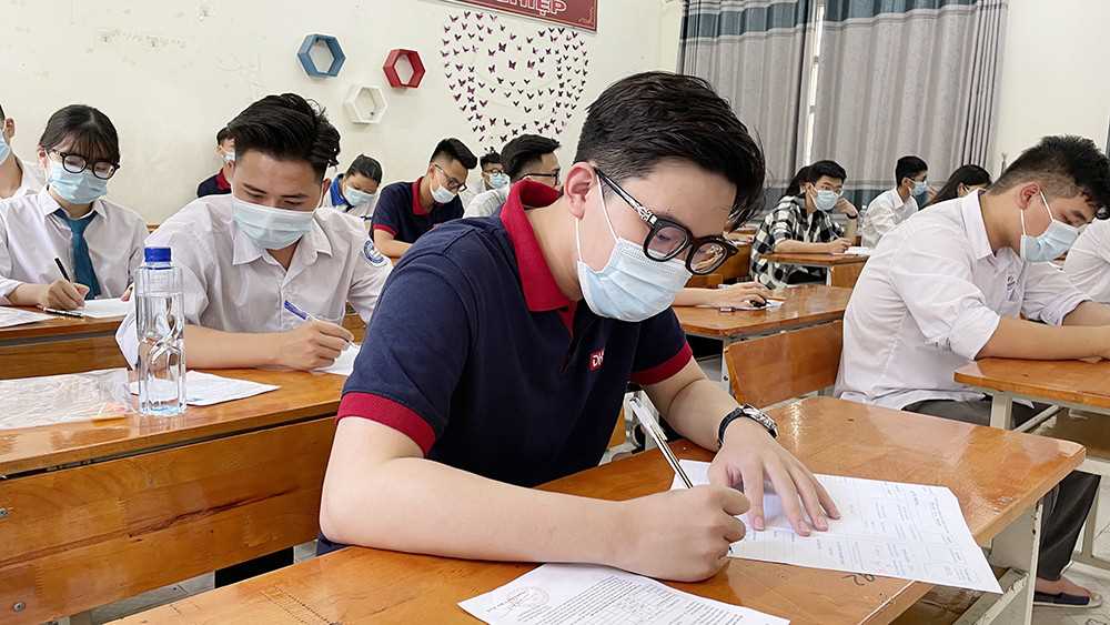 Đáp án chính thức môn tiếng Anh thi Tốt nghiệp THPT 2021 của Bộ giáo dục 6 Đáp án chính thức môn tiếng Anh thi Tốt nghiệp THPT 2021 của Bộ giáo dục 6