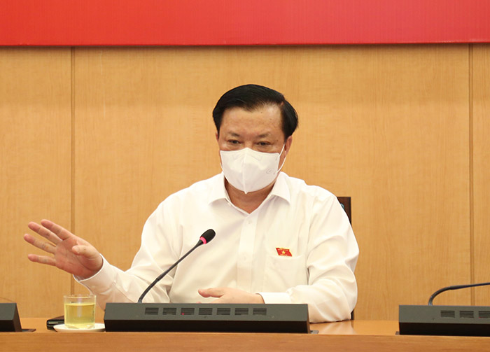 Bí thư Thành ủy Đinh Tiến Dũng chỉ đạo tại buổi kiểm tra Bí thư Thành ủy Đinh Tiến Dũng chỉ đạo tại buổi kiểm tra