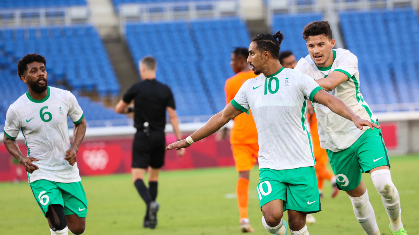 HLV Park Hang-seo tìm ra 'tử huyệt' của Ả Rập Xê Út, ĐT Việt Nam có hy vọng giành điểm tại Tây Á?  - Ảnh 1