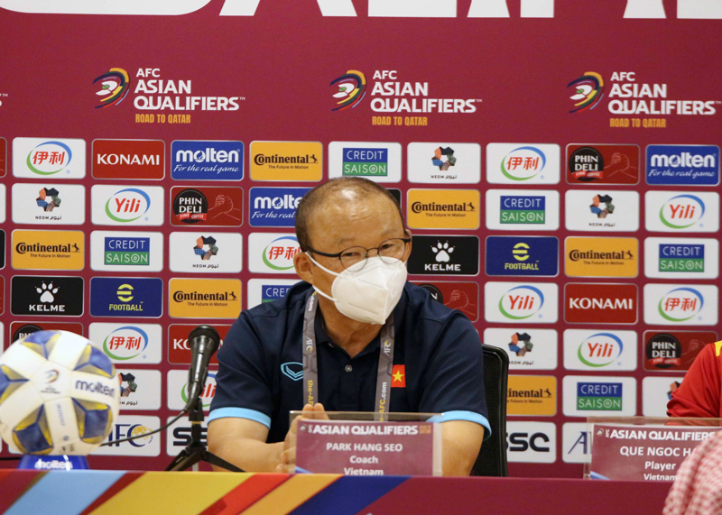 HLV Park Hang-seo: 'ĐT Việt Nam sẽ cố gắng giành kết quả thật tốt để kỷ niệm ngày Quốc khánh Việt Nam' - Ảnh 1 HLV Park Hang-seo: 'ĐT Việt Nam sẽ cố gắng giành kết quả thật tốt để kỷ niệm ngày Quốc khánh Việt Nam' - Ảnh 1
