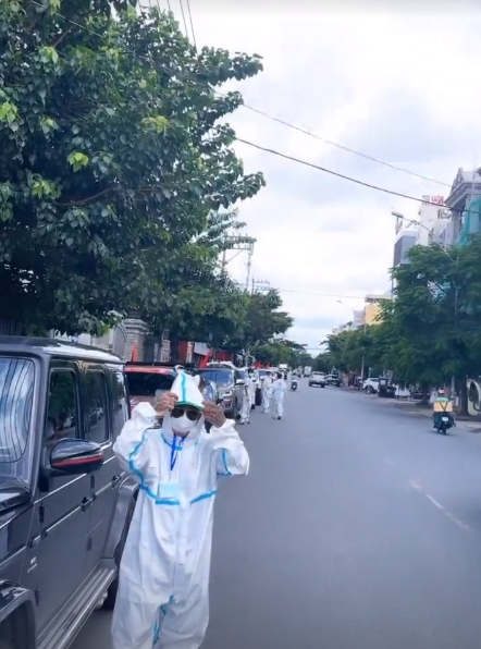 Đồng đội chiến đấu hết mình trước hàng loạt 'ông kẹ' của châu Á, Bùi Tiến Dũng đang làm gì? - Ảnh 4 Đồng đội chiến đấu hết mình trước hàng loạt 'ông kẹ' của châu Á, Bùi Tiến Dũng đang làm gì? - Ảnh 4