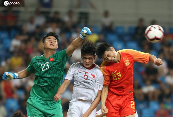 Trận Trung Quốc vs ĐT Việt Nam chốt giờ thi đấu, CĐV nước nhà sẽ lại phải thức đêm cổ vũ - Ảnh 1 Trận Trung Quốc vs ĐT Việt Nam chốt giờ thi đấu, CĐV nước nhà sẽ lại phải thức đêm cổ vũ - Ảnh 1