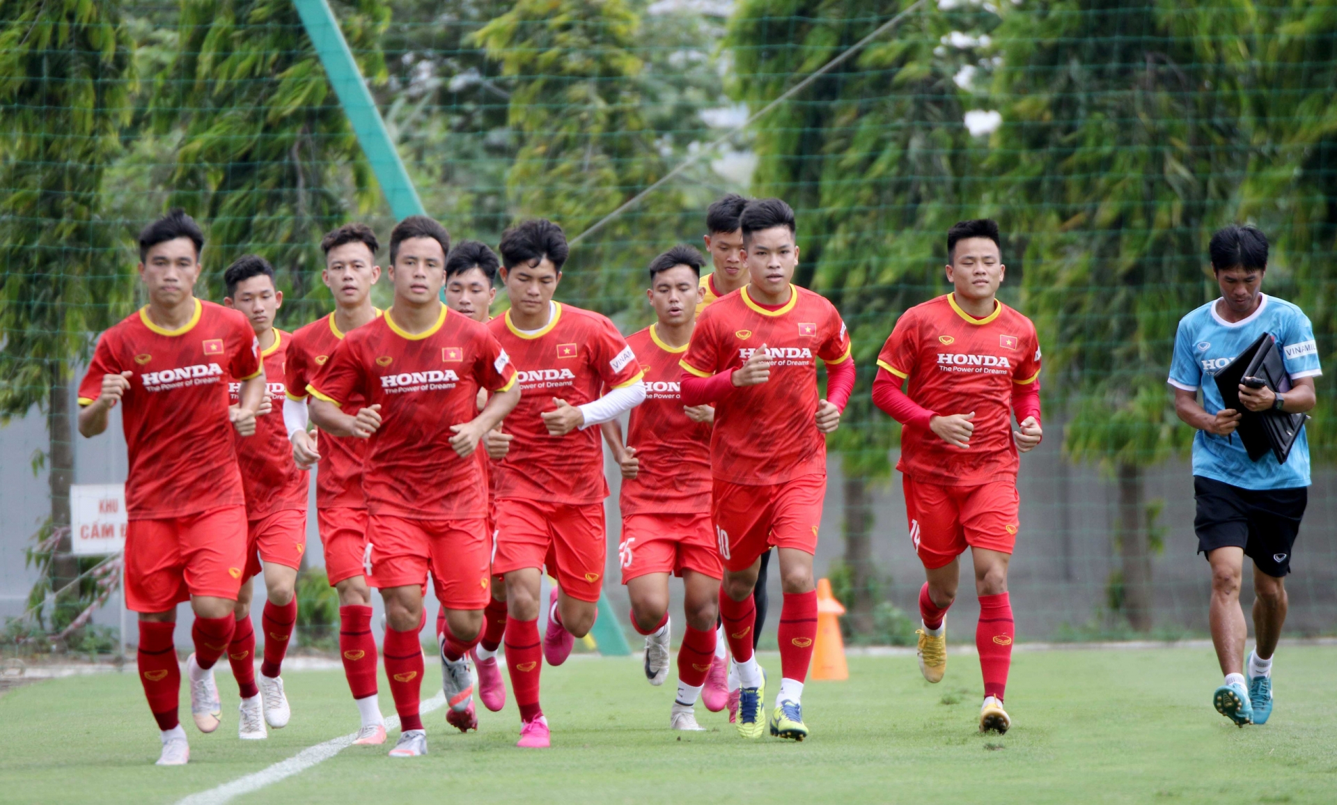 ĐT Việt Nam bảo vệ ngôi vương AFF Cup 2020: HLV Park Hang-seo sẽ dùng đội hình U22 xưng vương Đông Nam Á? - Ảnh 5 ĐT Việt Nam bảo vệ ngôi vương AFF Cup 2020: HLV Park Hang-seo sẽ dùng đội hình U22 xưng vương Đông Nam Á? - Ảnh 5