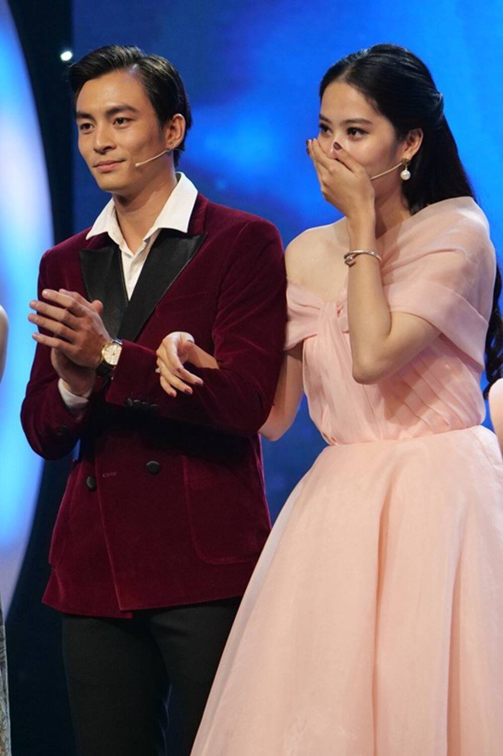 Nam Em và Lãnh Thanh đã bên nhau được hơn 2 tháng. Nhiều fan còn chúc phúc cho cô nàng, hy vọng Lãnh Thanh là chân ái của thần tượng.