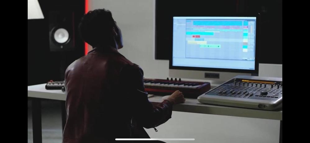 Tin giải trí hot nhất trưa 24/1: Sơn Tùng unfollow Thiều Bảo Trâm, Nam Em ẩn ý chia tay Lãnh Thanh - Ảnh 2