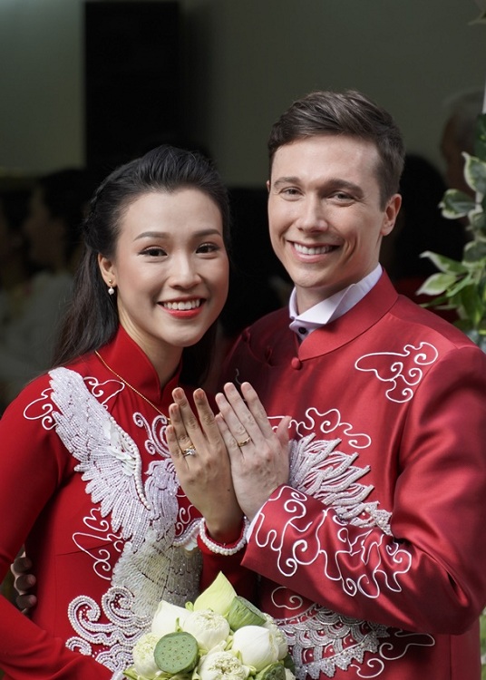 Tin giải trí hot trưa 26/1: Nhan sắc thật của Lệ Quyên, 'Cậu Vàng' rút khỏi các phòng chiếu - Ảnh 2