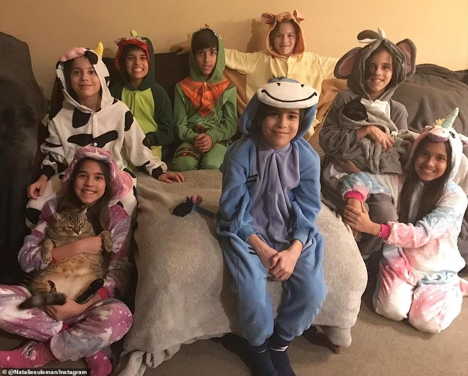 8 em bé 'bạch tuộc con' đã tròn 12 tuổi. Ảnh: Instagram