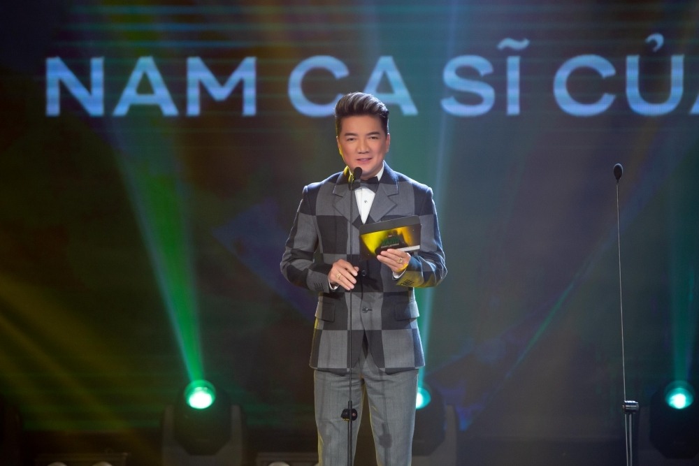 Tin giải trí hot nhất tối 29/1: Đám cưới Phan Thành, Đàm Vĩnh Hưng mắng ca sĩ trẻ - Ảnh 3