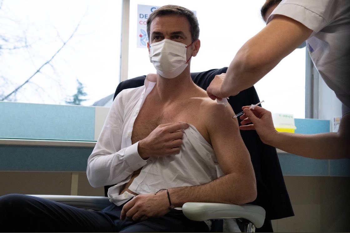 Với một chính trị gia thì thân hình này thực sự là 'cực phẩm'. Ảnh: Twitter