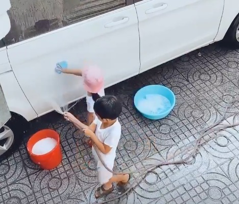 Tin giải trí hot nhất tối 16/2: Hòa Minzy khoe ảnh gia đình hiếm hoi, Hàm Hương dọa tung tin nhắn tố ViruSs - Ảnh 2 Tin giải trí hot nhất tối 16/2: Hòa Minzy khoe ảnh gia đình hiếm hoi, Hàm Hương dọa tung tin nhắn tố ViruSs - Ảnh 2