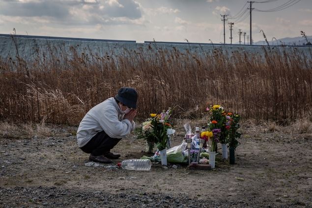 Ngày hôm nay, Nhật Bản tưởng niệm thảm họa kép động đất, sóng thần và rò rỉ nhà máy hạt nhân tại Fukushima cách đây 10 năm. Ảnh: Getty