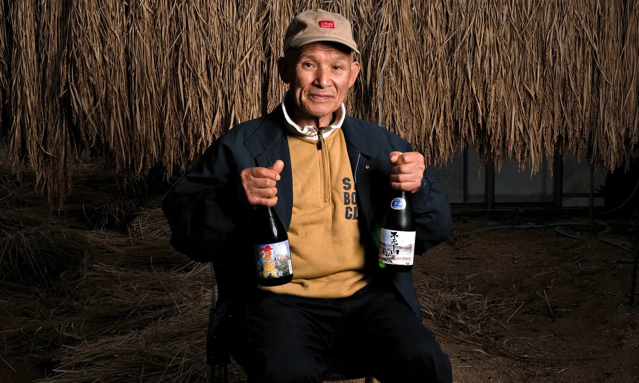 Muneo Kanno, một nông dân trồng lúa ở Fukushima. Ảnh: Guardian