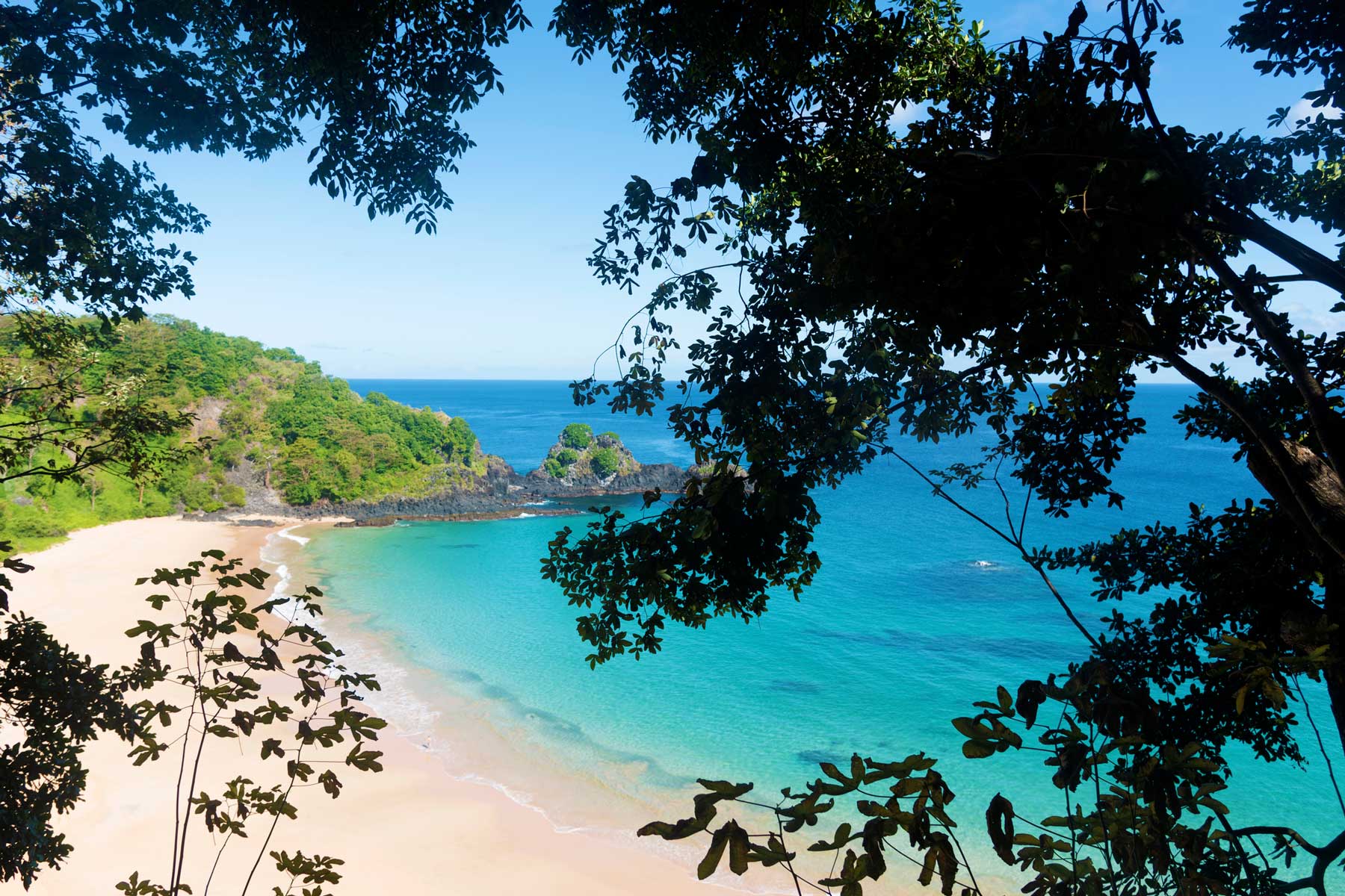 Baia do Sancho, Fernando de Noronha, Brazil. Ảnh: Getty Baia do Sancho, Fernando de Noronha, Brazil. Ảnh: Getty