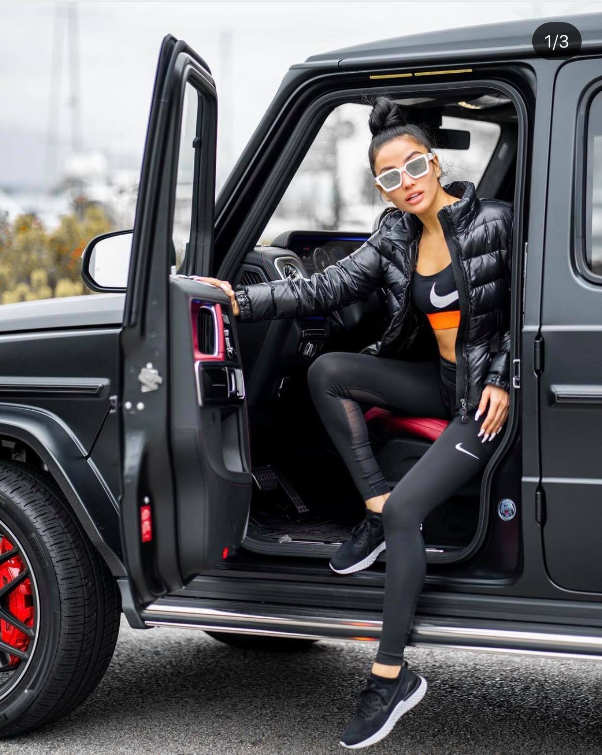 Chỉ qua một bức ảnh, Meo Meo tái khẳng định độ giàu sang số 1 trong làng hot girl - Ảnh 3 Chỉ qua một bức ảnh, Meo Meo tái khẳng định độ giàu sang số 1 trong làng hot girl - Ảnh 3