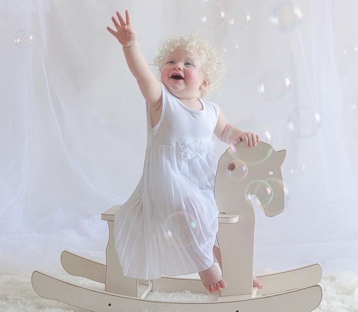 Thế nhưng trong bộ ảnh này, học thực sự có một vẻ đẹp rất đặc biệt.