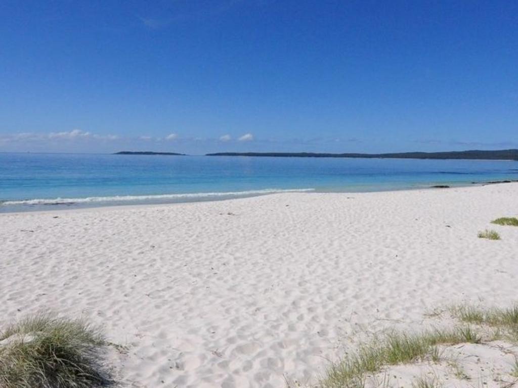 11 bãi biển hoang sơ khiến những du khách khó tính nhẫn cũng phải hài lòng