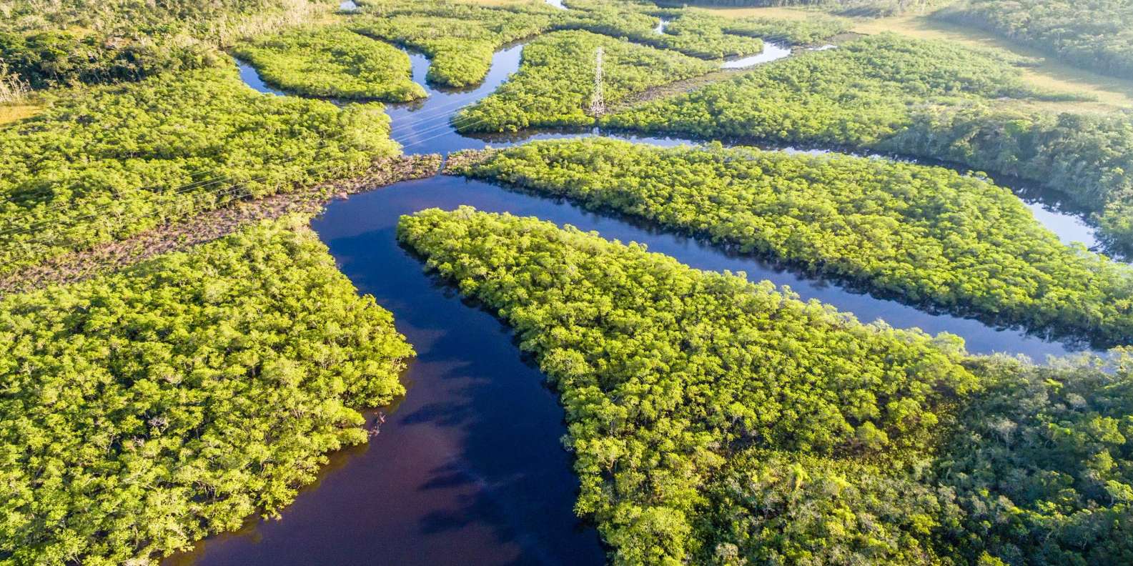 20 địa điểm kỳ ảo khiến du khách quên mình đang ở trên Trái đất