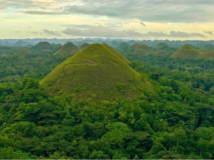 20 địa điểm kỳ ảo khiến du khách quên mình đang ở trên Trái đất