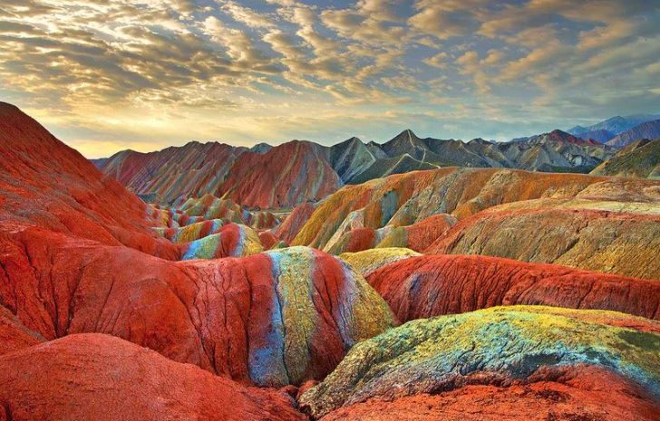 20 địa điểm kỳ ảo khiến du khách quên mình đang ở trên Trái đất