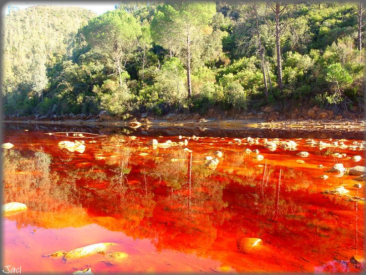 20 địa điểm kỳ ảo khiến du khách quên mình đang ở trên Trái đất