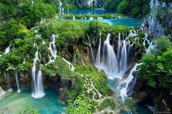 10 địa điểm mà mọi tín đồ du lịch đều ước đến một lần trong đời 10 địa điểm mà mọi tín đồ du lịch đều ước đến một lần trong đời