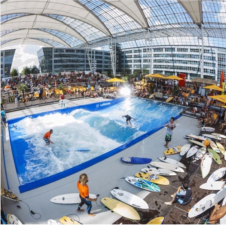 Có chỗ chơi lướt sóng cho hành khách