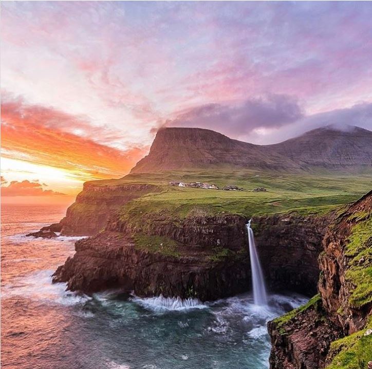 17 ngôi làng cổ tích dành cho những ai muốn trốn phố thị xô bồ