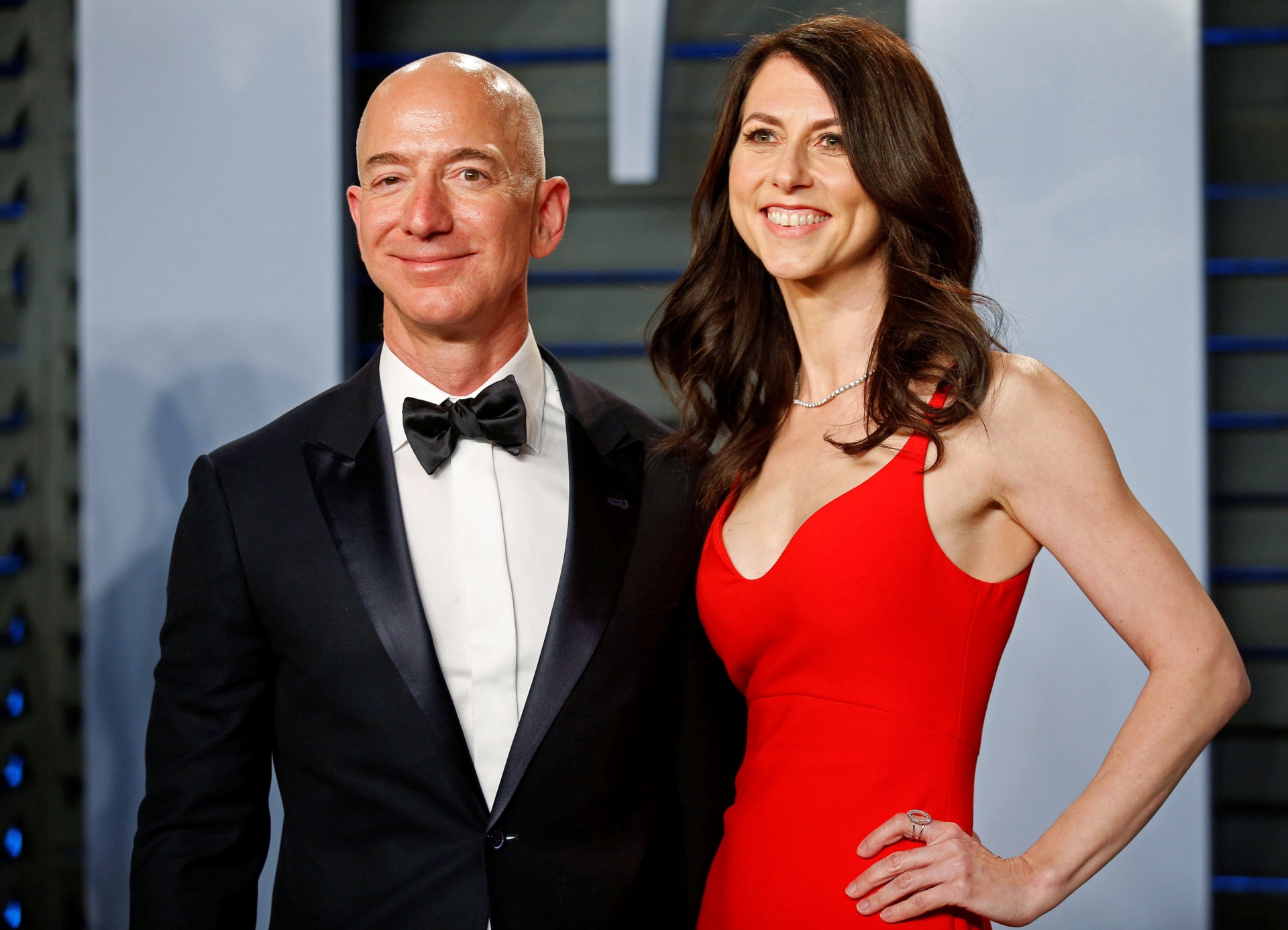 Jeff Bezos cũng tuyên bố ly hôn năm 2019. Sau đó, ông bị dính tới lùm xùm ngoại tình. Ảnh: Internet