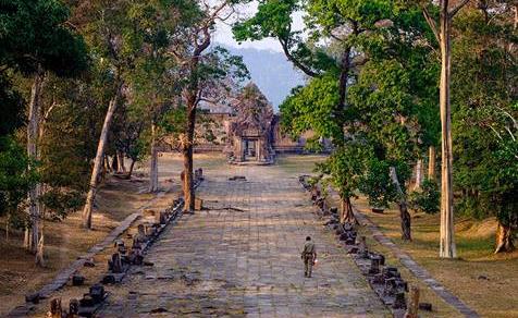 Preah Vihear là hình ảnh đại diện cách điệu của Núi Meru, ngôi nhà thiêng liêng của các vị thần trong vũ trụ học Hindu. Ảnh: Jetstar Preah Vihear là hình ảnh đại diện cách điệu của Núi Meru, ngôi nhà thiêng liêng của các vị thần trong vũ trụ học Hindu. Ảnh: Jetstar