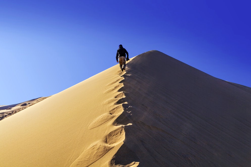 Cồn cát tại Kazakhstan phát ra thứ âm thanh kỳ lạ mà cách xa vài kilomet vẫn nghe được. Ảnh: iStock Cồn cát tại Kazakhstan phát ra thứ âm thanh kỳ lạ mà cách xa vài kilomet vẫn nghe được. Ảnh: iStock