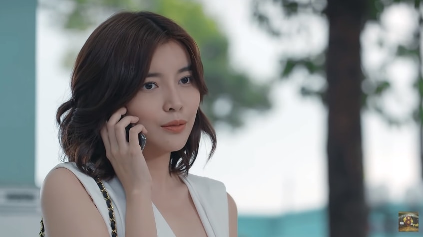 Cao Thái Hà vai Diệu Ngọc phim 'Bán chồng'. Ngoài diễn xuất đỉnh cao thì Cao Thái Hà trong phim này được khán giả khen quá xinh.