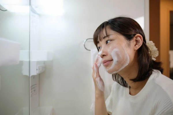 Quy trình chăm sóc da cơ bản là đủ Quy trình chăm sóc da cơ bản là đủ