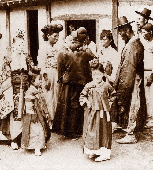 Một hình ảnh nữa về lễ cưới.