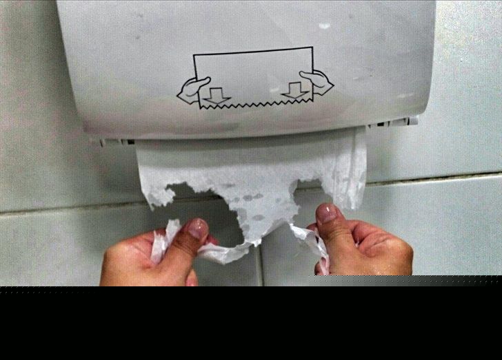 Bạn đã bao giờ rơi vào hoàn cảnh này? Khoảnh khắc vừa bất lực, vừa cáu!