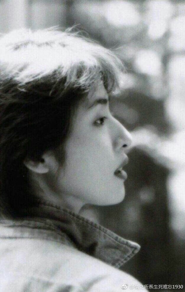 Amami Yuki (1967). Nữ diễn viên Nhật Bản từng khiến các fan nữ tim đập thình thịch khi giả trai.