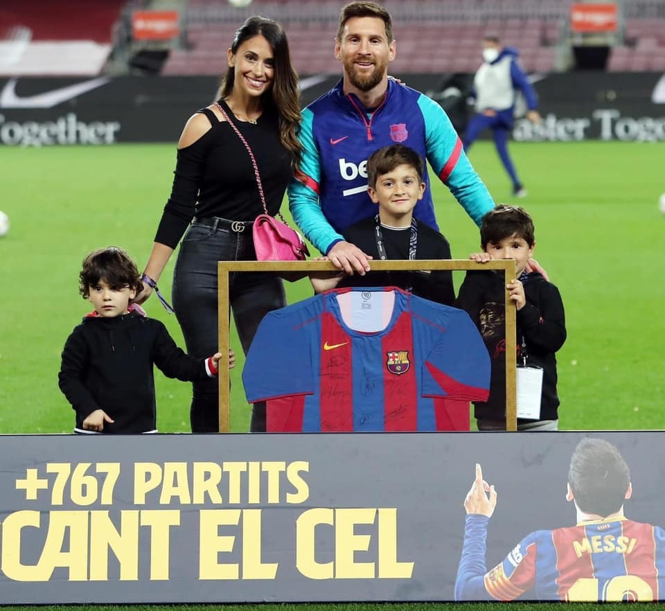 Messi và chuyện tình 25 năm cuồng nhiệt với mỹ nữ Argentina 2 Messi và chuyện tình 25 năm cuồng nhiệt với mỹ nữ Argentina 2