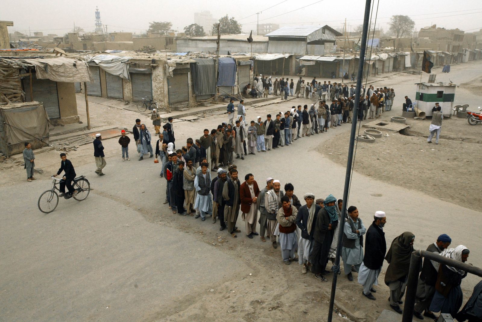 20 năm ở Afghanistan: Cuộc chiến dài nhất lịch sử nước Mỹ 12 20 năm ở Afghanistan: Cuộc chiến dài nhất lịch sử nước Mỹ 12