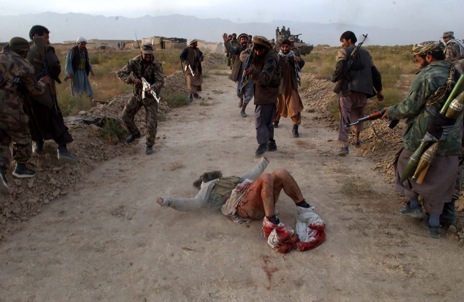 20 năm ở Afghanistan: Cuộc chiến dài nhất lịch sử nước Mỹ 4 20 năm ở Afghanistan: Cuộc chiến dài nhất lịch sử nước Mỹ 4