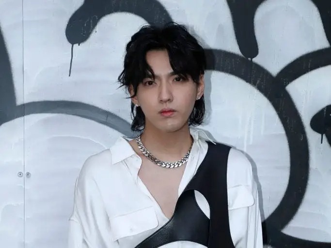 Fan cũ bóc Ngô Diệc Phàm keo kiệt, vòi quà mà phải đồ Chrome Hearts mới chịu 4 Fan cũ bóc Ngô Diệc Phàm keo kiệt, vòi quà mà phải đồ Chrome Hearts mới chịu 4