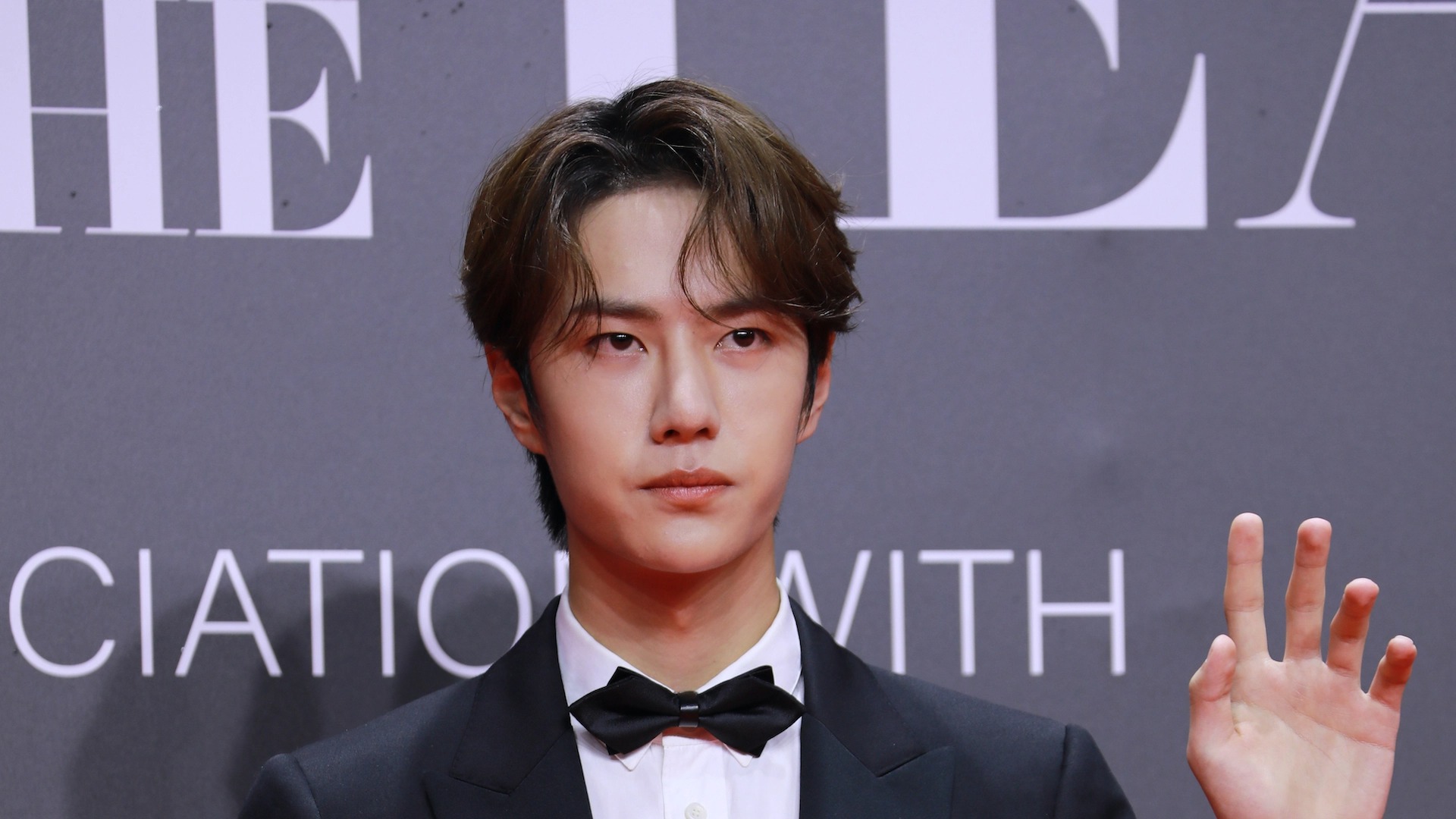 Vương Nhất Bác: Từ thực tập sinh vô danh đến nam idol thương hiệu khủng nhất Trung Quốc Vương Nhất Bác: Từ thực tập sinh vô danh đến nam idol thương hiệu khủng nhất Trung Quốc