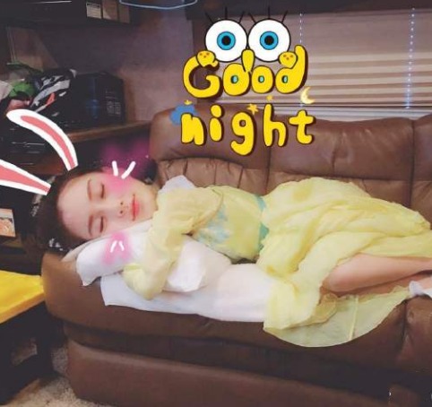 Angela Baby đẹp động lòng người ngay cả khi ngủ. Angela Baby đẹp động lòng người ngay cả khi ngủ.