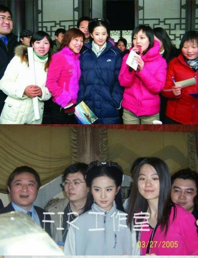 Đây là lúc cô quay Thần Điêu Đại Hiệp. Khí chất thần tiên tỉ tỉ của Lưu Diệc Phi được bộc lộ rõ hơn bao giờ hết. Đứng giữa đoàn phim, cô là người nổi bật nhất.