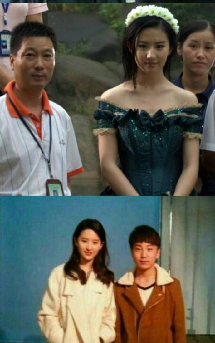 Dù ăn mặc giản dị, trang điểm nhẹ nhàng hay lên đồ lộng lẫy, Lưu Diệc Phi vẫn luôn ở kèo trên mỗi khi chụp hình.