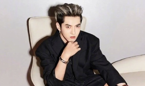 Fan Hoàng Tử Thao khiến idol nở mày nở mặt, chẳng như 'ai kia' tẩu hỏa nhập ma 8 Fan Hoàng Tử Thao khiến idol nở mày nở mặt, chẳng như 'ai kia' tẩu hỏa nhập ma 8