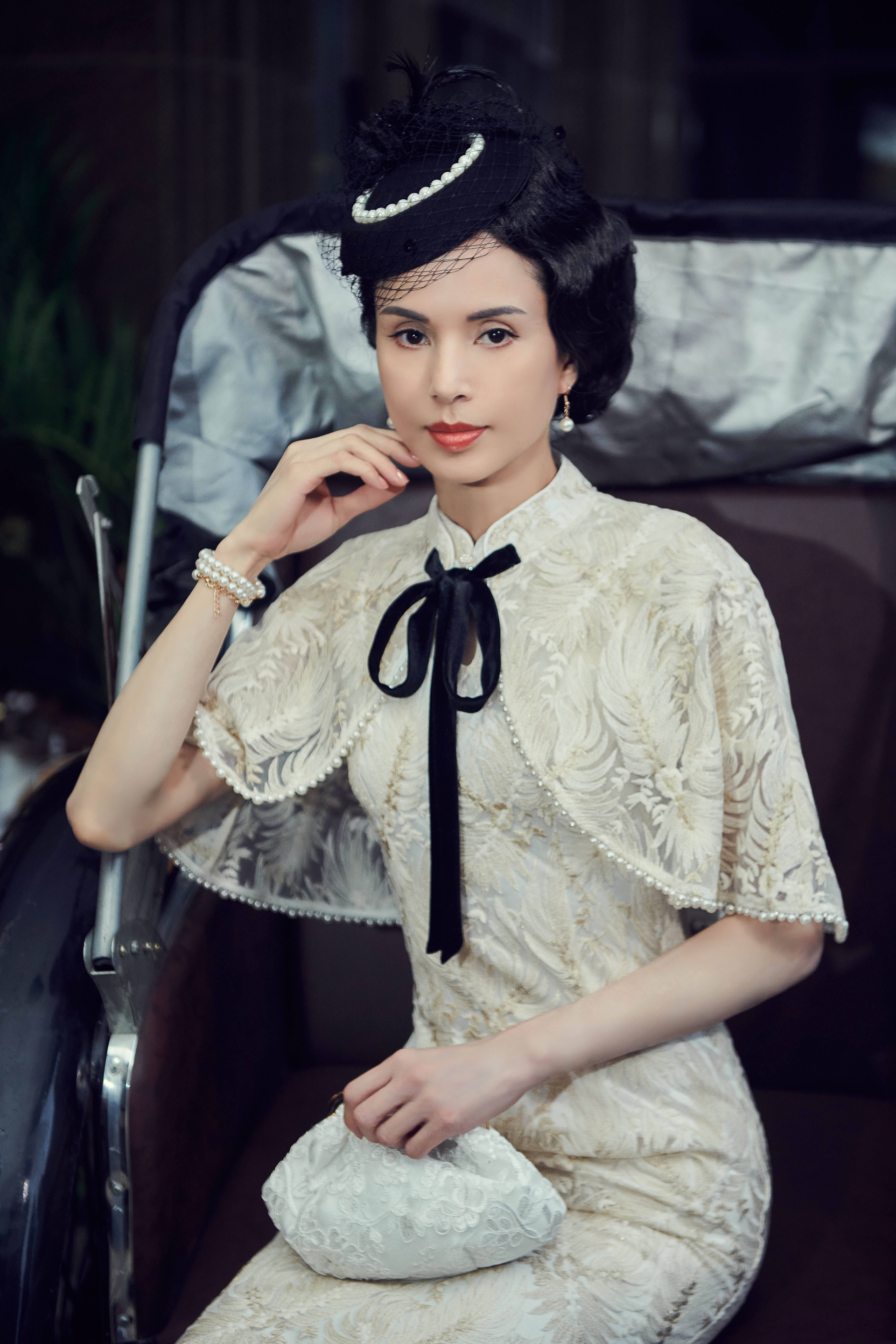 'Tiểu Long Nữ' Lý Nhược Đồng mặc sườn xám khoe vóc dáng tuyệt mỹ ở tuổi 54 3