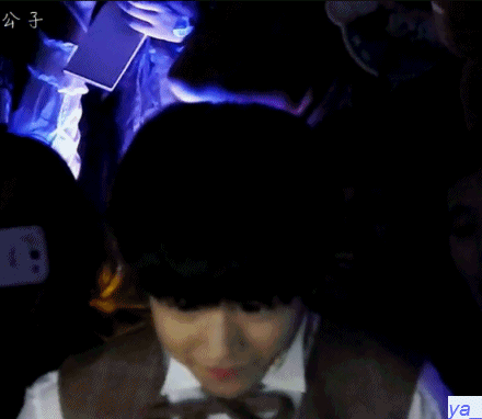 Em bé Vương Tuấn Khải ngày ấy.