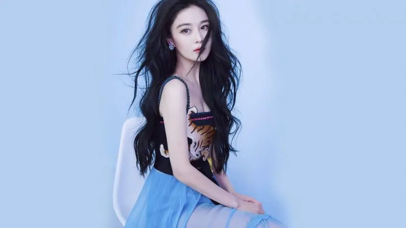 Từ sau khi kết hôn, Trương Hinh Dư một lòng một dạ lo cho gia đình. Từ sau khi kết hôn, Trương Hinh Dư một lòng một dạ lo cho gia đình.
