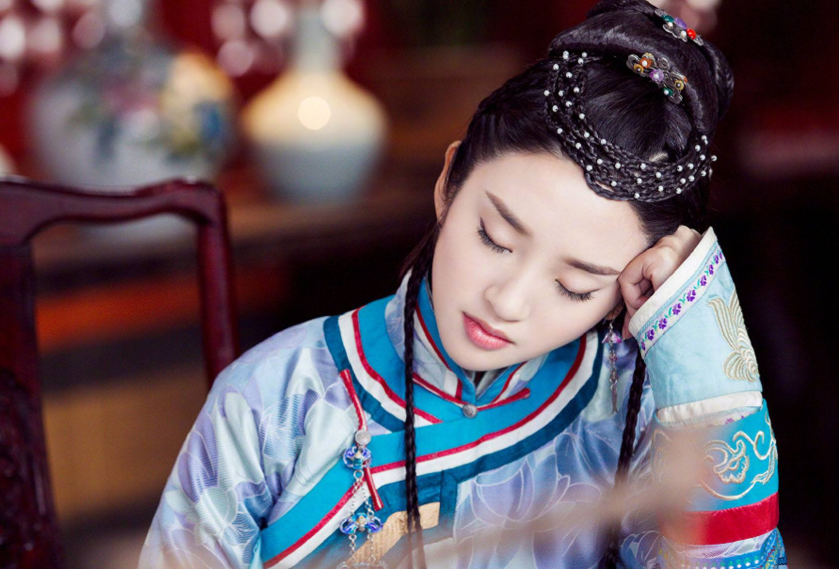 ستارگان Duong Mi و Cbiz نقش ستارگان Duong Mi و Cbiz نقش